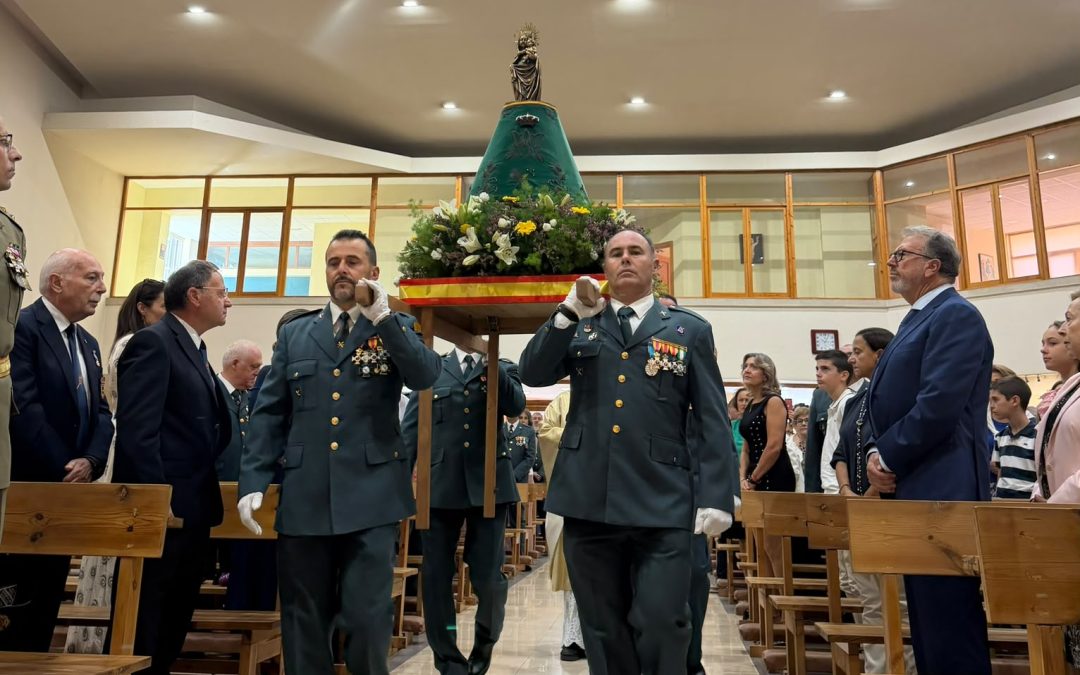 La parroquia San Fulgencio celebra la festividad de la Virgen del Pilar junto a la Guardia Civil